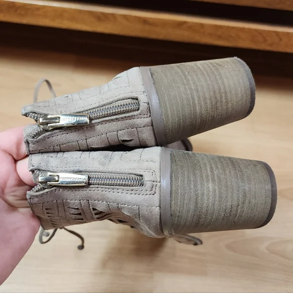 Vince Camuto Suede Leather Tarita Laser Cut Lace Up Ankle Open Toe Heels Sz 13 - Picture 14 of 16